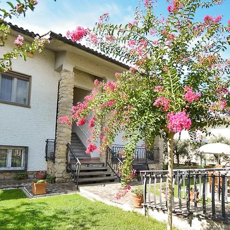 3 Bedroom Gorgeous In *